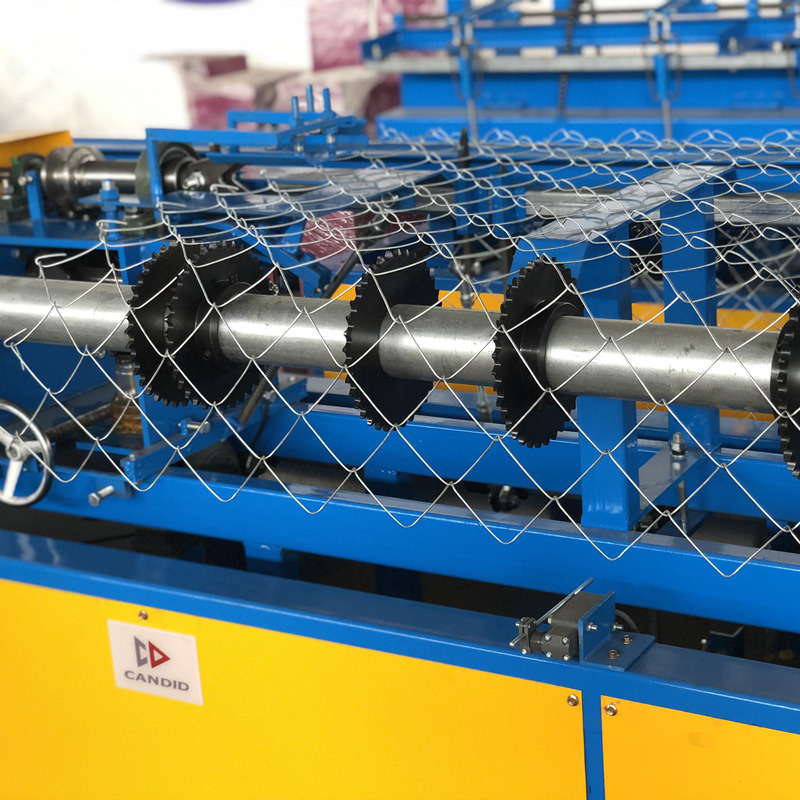 High Quality Auto Chain Link Fence Netting Machine