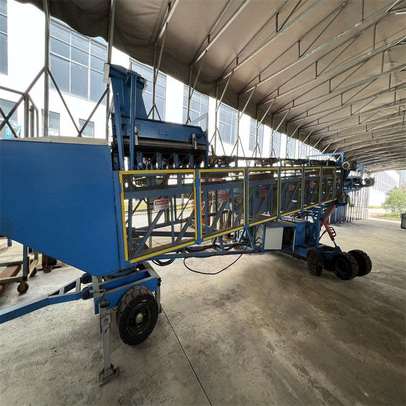 Wheeled Radial Stacker Mobile Stacker Conveyor